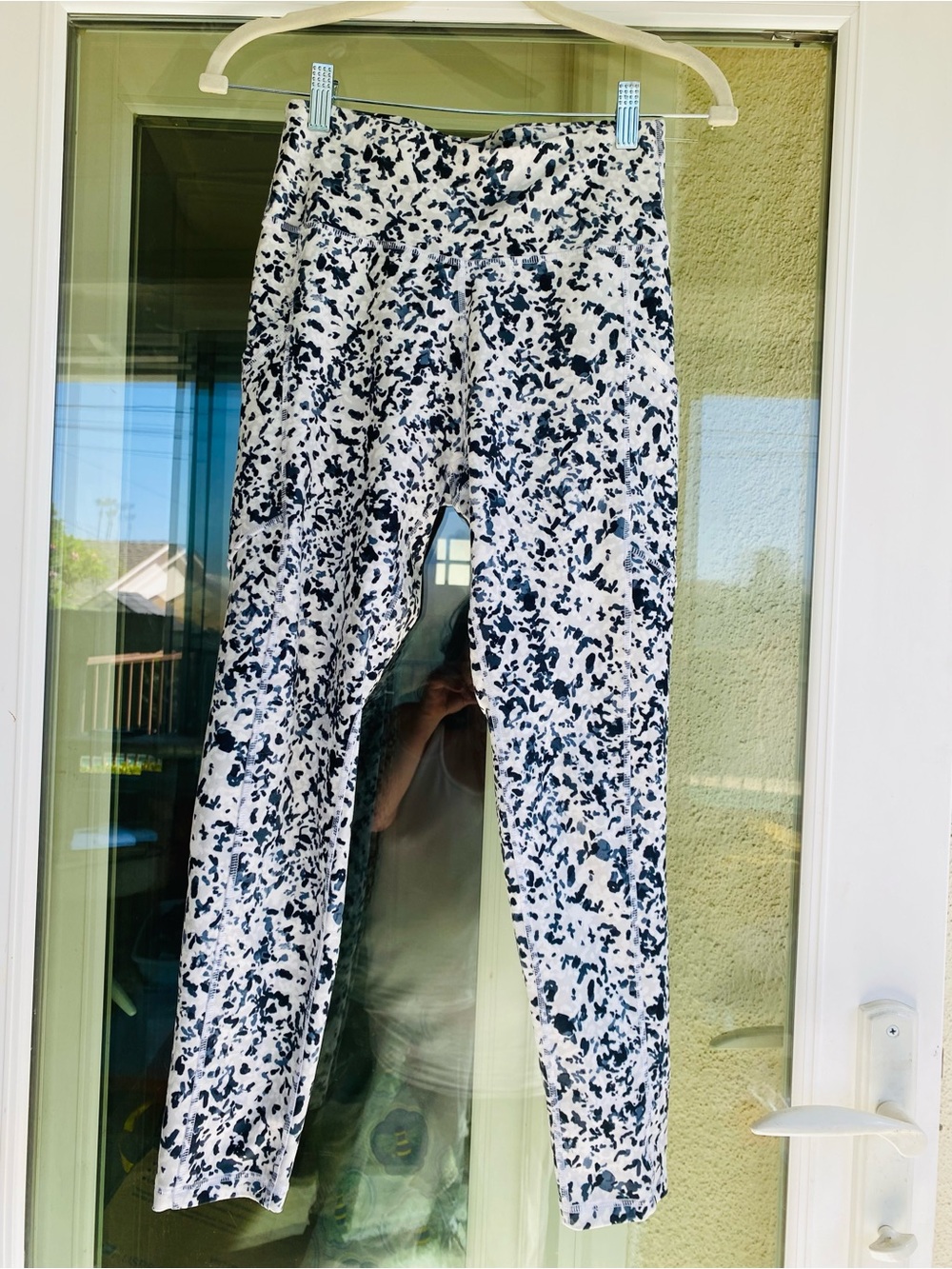 Marika Blue & White Abstract Print Pocket Leggings Size Medium